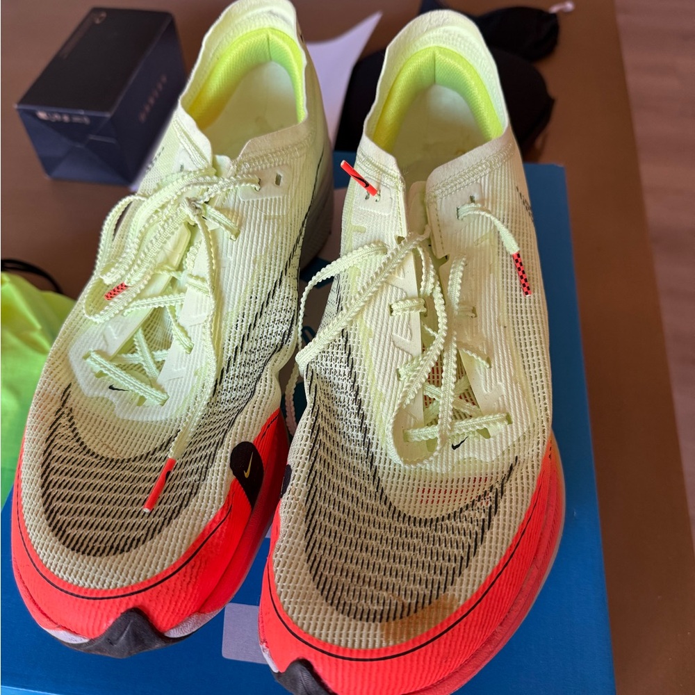 Nike Vaporfly Next% Size 12